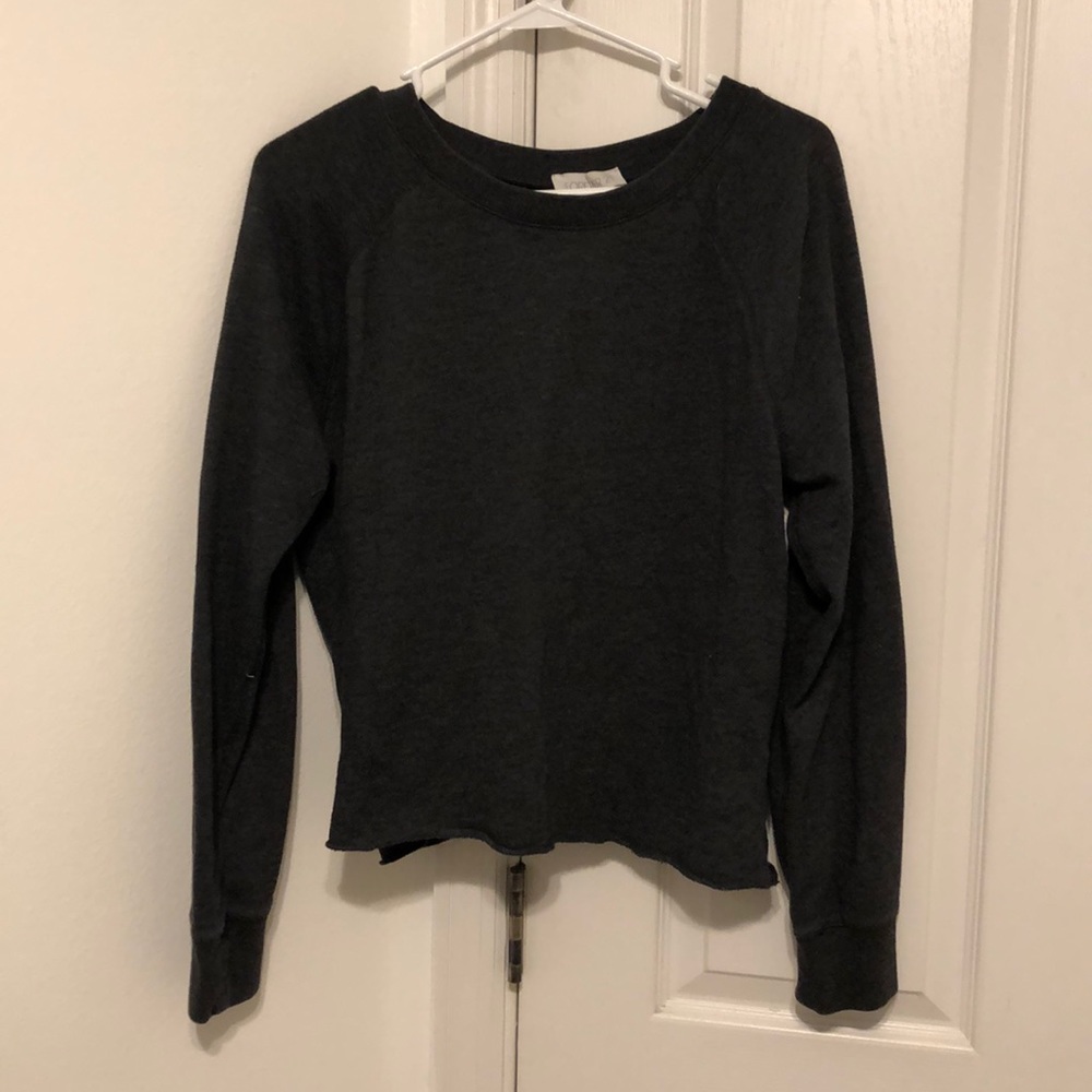 pullover sweatshirt